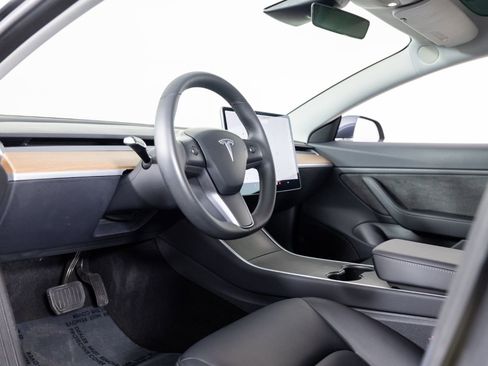 Used 2018 Tesla Model 3 Performance image 14