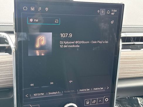 Used 2024 GMC Sierra EV Denali image 12