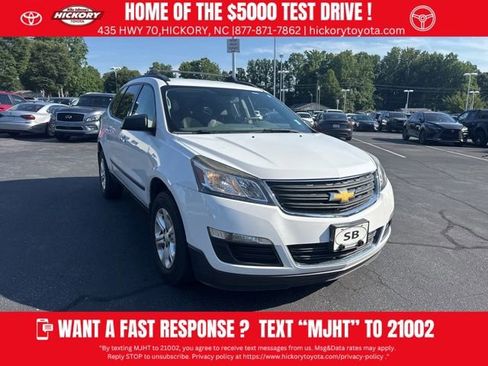 Used 2016 Chevrolet Traverse LS FWD image 1