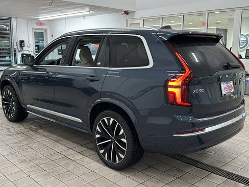 New 2026 Volvo XC90 T8 Ultra w/ Protection Package Premier AWD/4WD image 7