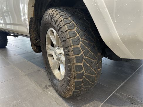 Used 2021 Toyota 4Runner SR5 AWD/4WD image 13