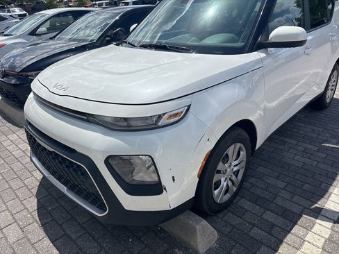 Used 2022 Kia Soul LX FWD image 6