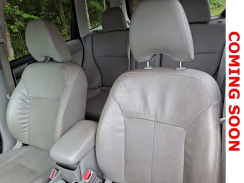 Used 2013 Subaru Forester 2.5X Limited AWD/4WD image 12
