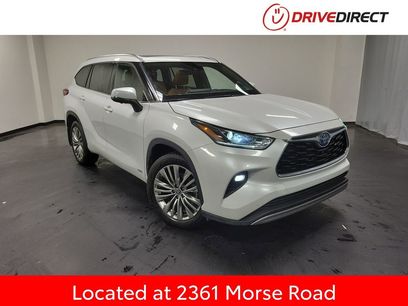 Used 2023 Toyota Highlander Platinum
