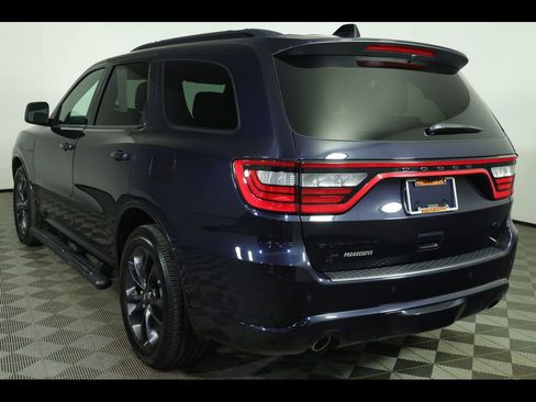 Used 2024 Dodge Durango R/T AWD/4WD image 6