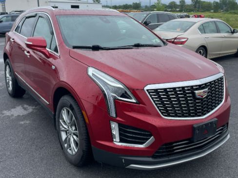 Used 2023 Cadillac XT5 Premium Luxury w/ LPO, Floor Liner Package AWD/4WD image 5