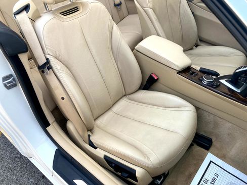 Used 2014 BMW 435i Convertible image 22