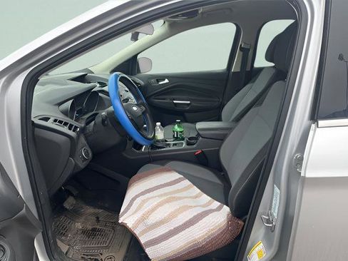 Used 2017 Ford Escape SE w/ SE Cold Weather Package image 8