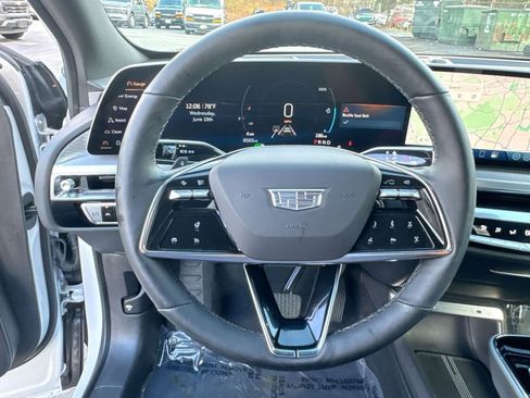 Used 2025 Cadillac Lyriq Luxury w/ LPO, Floor Liner Package RWD image 16