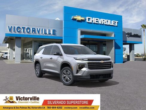 New 2026 Chevrolet Traverse LT image 1
