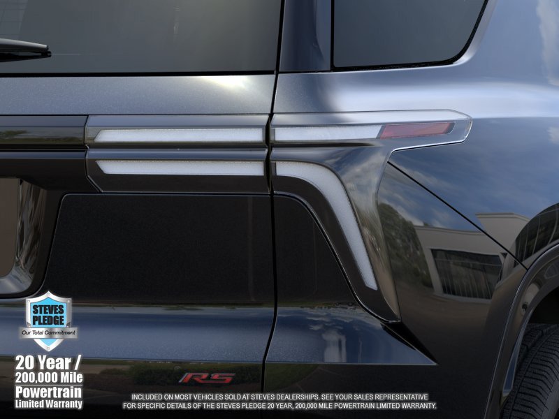 New 2026 Chevrolet Traverse RS w/ LPO, Floor Liner Package AWD/4WD image 11