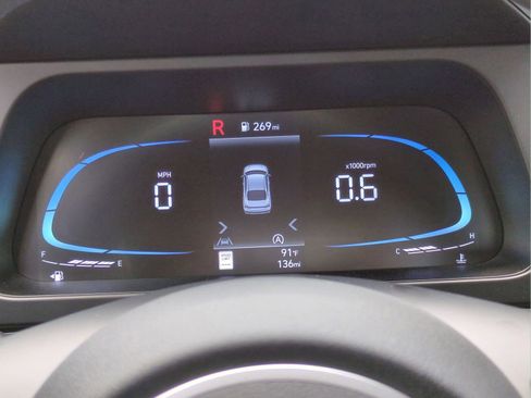 New 2025 Hyundai Elantra SE FWD image 35