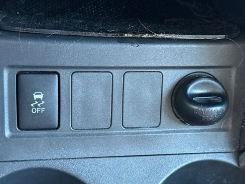 Used 2010 Toyota RAV4 4WD image 30