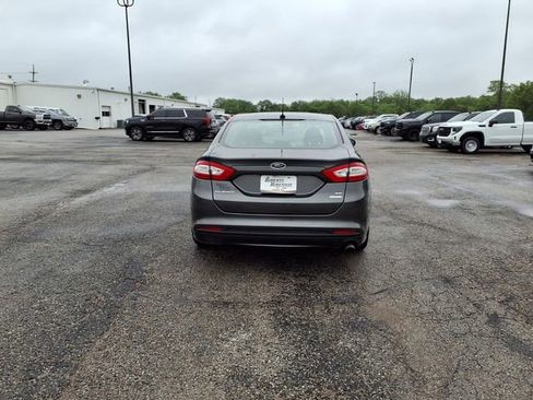 Used 2016 Ford Fusion SE w/ Equipment Group 202A FWD image 26