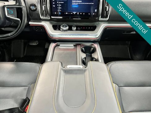 Used 2025 Ford Expedition Tremor AWD/4WD image 15