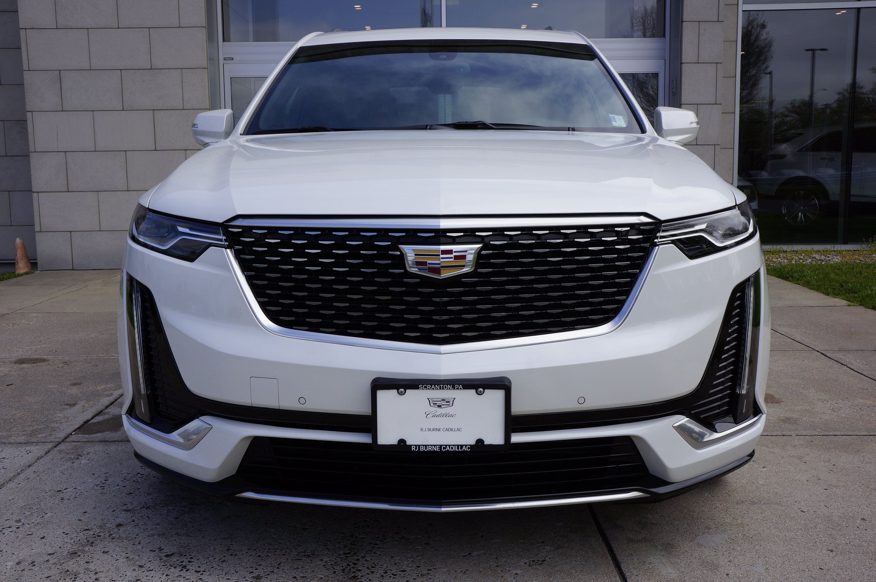 Used 2025 Cadillac XT6 Luxury AWD/4WD image 14