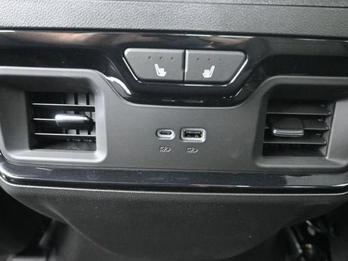 New 2026 Chevrolet Silverado 1500 ZR2 AWD/4WD image 21
