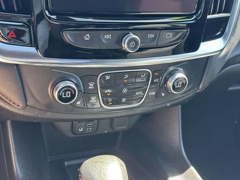 Certified 2023 Chevrolet Traverse RS AWD/4WD image 30