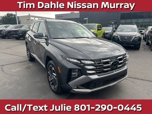Used 2025 Hyundai Tucson Limited AWD/4WD image 3