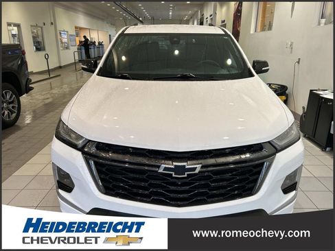 Certified 2023 Chevrolet Traverse Premier w/ LPO, Floor Liner Package image 35