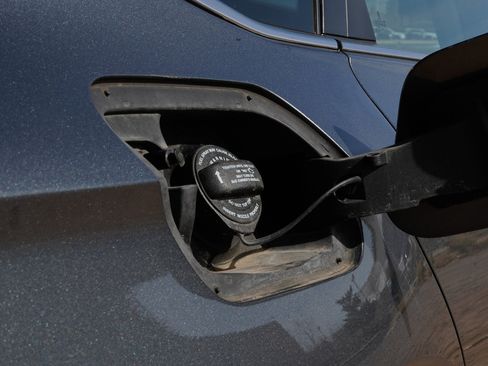 Used 2024 Volkswagen Jetta SE image 28