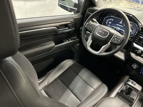 Used 2023 GMC Sierra 1500 SLT AWD/4WD image 12