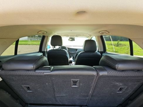 Used 2018 Buick Encore Preferred FWD image 4