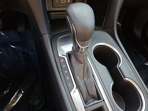 Used 2023 Chevrolet Equinox LS FWD image 14