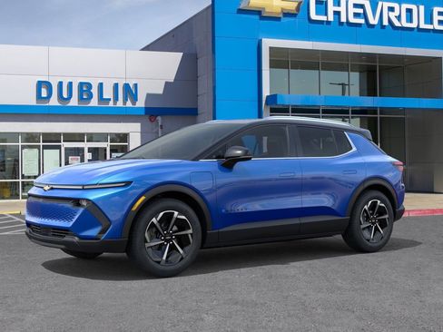 New 2026 Chevrolet Equinox EV LT image 3