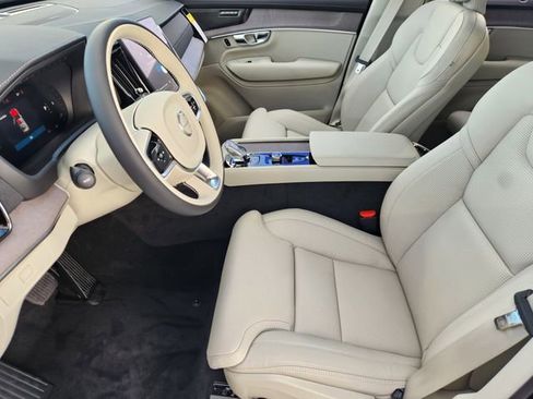 New 2026 Volvo XC90 B6 Ultra w/ Protection Package image 13