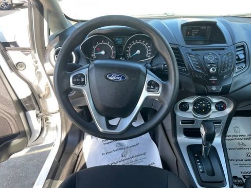 Used 2019 Ford Fiesta SE FWD image 38