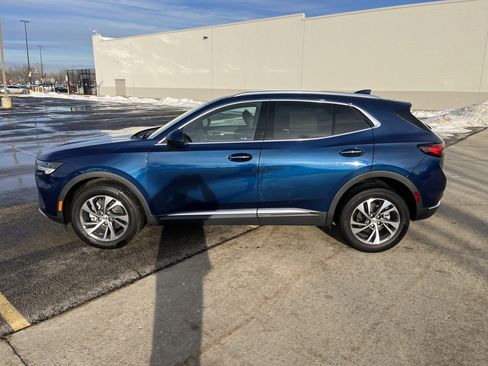 Used 2023 Buick Envision Essence image 3