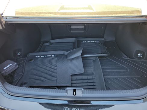 Used 2023 Lexus ES 350 w/ Premium Package FWD image 8