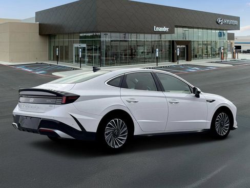 New 2026 Hyundai Sonata Limited image 8