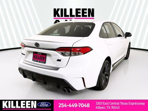 Used 2024 Toyota Corolla SE image 8