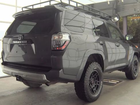 Used 2016 Toyota 4Runner Trail Premium AWD/4WD image 5