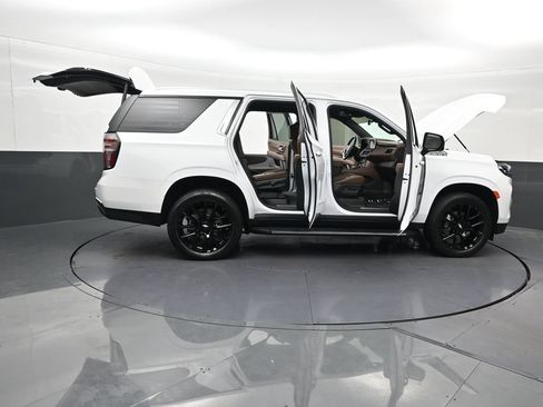 Used 2023 Chevrolet Tahoe High Country AWD/4WD image 33