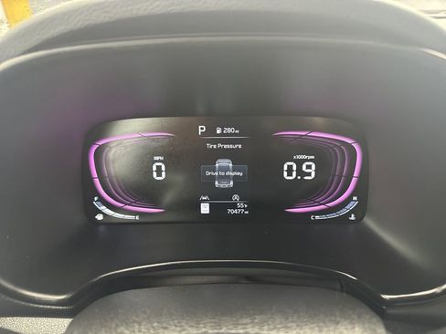 Used 2023 Kia Soul LX w/ LX Technology Package FWD image 16