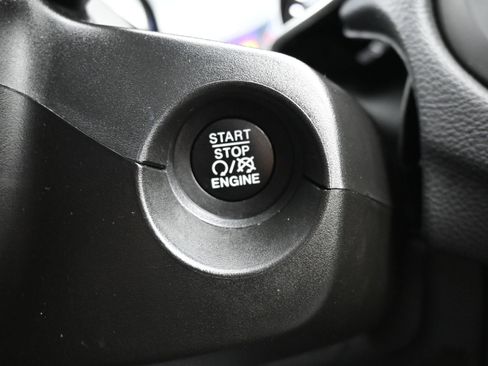 Used 2020 Jeep Compass Latitude w/ Cold Weather Group image 18