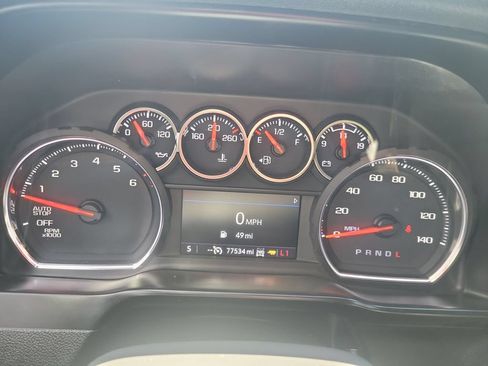 Used 2020 Chevrolet Silverado 1500 LT Trail Boss w/ Midnight Edition AWD/4WD image 32