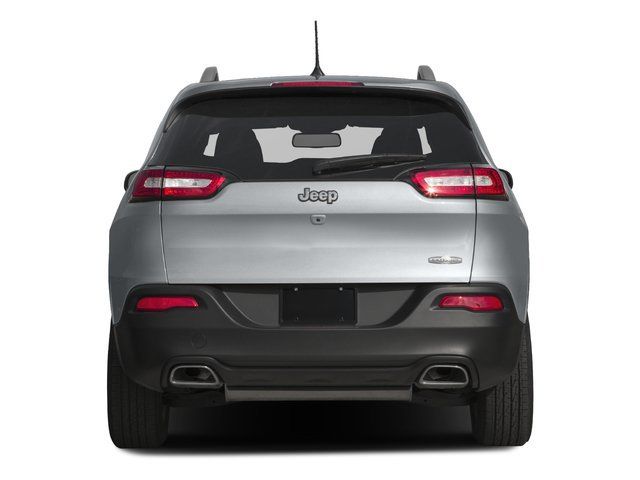 Used 2016 Jeep Cherokee Latitude w/ Safety/Convenience Group AWD/4WD image 8