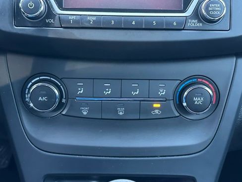 Used 2018 Nissan Sentra S image 34