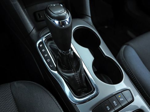 Used 2019 Chevrolet Cruze LT w/ Convenience Package image 23