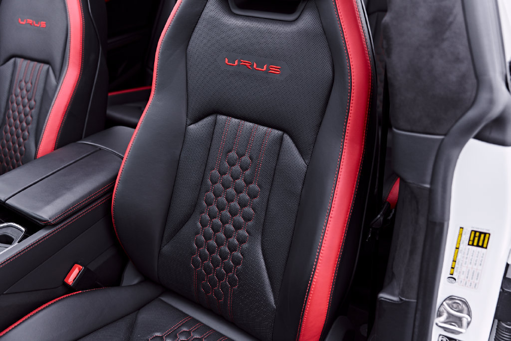 Used 2023 Lamborghini Urus S AWD/4WD image 56