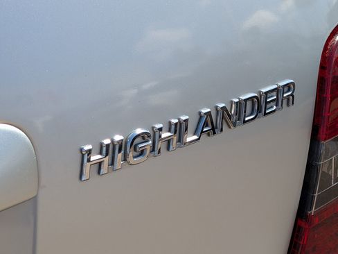 Used 2007 Toyota Highlander 2WD w/ 3rd Row image 27