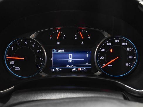 Used 2020 Chevrolet Equinox LT w/ Driver Convenience Package AWD/4WD image 19
