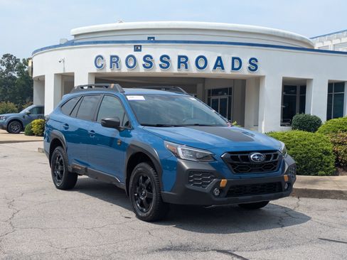 Used 2025 Subaru Outback Wilderness AWD/4WD image 1