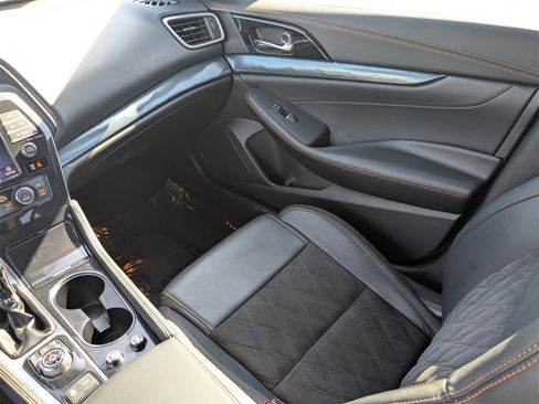 Used 2023 Nissan Maxima SR w/ Sport Mat Group image 26