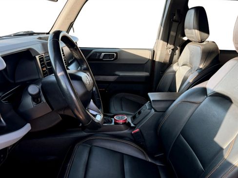 Used 2021 Ford Bronco Badlands image 10