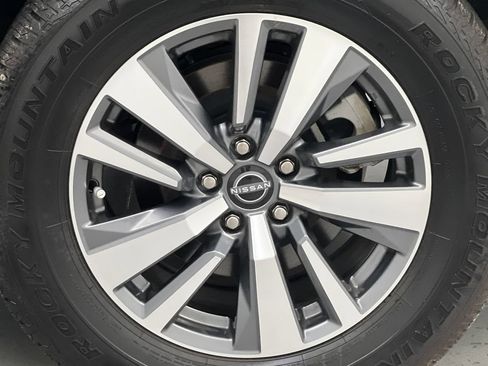 Used 2024 Nissan Pathfinder SL AWD/4WD image 79